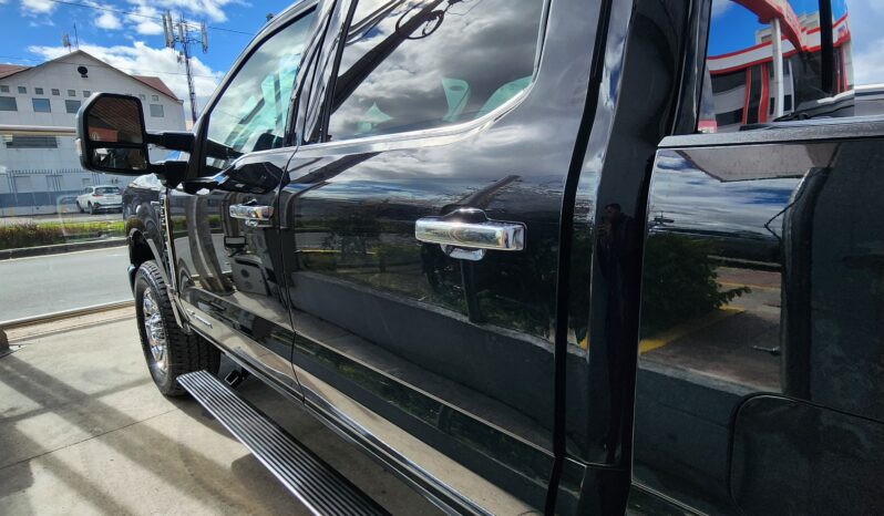 FORD F-350 Lariat Super Duty 6.7L Power Stroke lleno