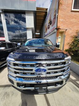 FORD F-350 Lariat Super Duty 6.7L Power Stroke lleno