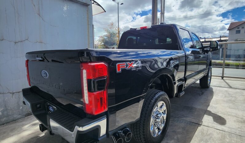 FORD F-350 Lariat Super Duty 6.7L Power Stroke lleno